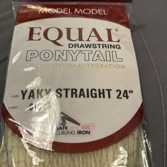 24” drawstring ponytail.  New bleached blonde - Picture 3 of 4